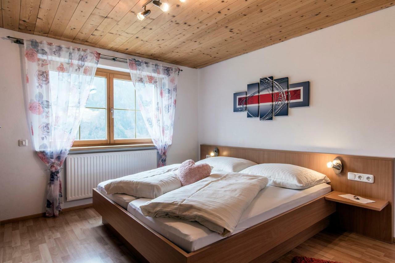 Haus Ambiatscha Apartment Sankt Gallenkirch Ngoại thất bức ảnh